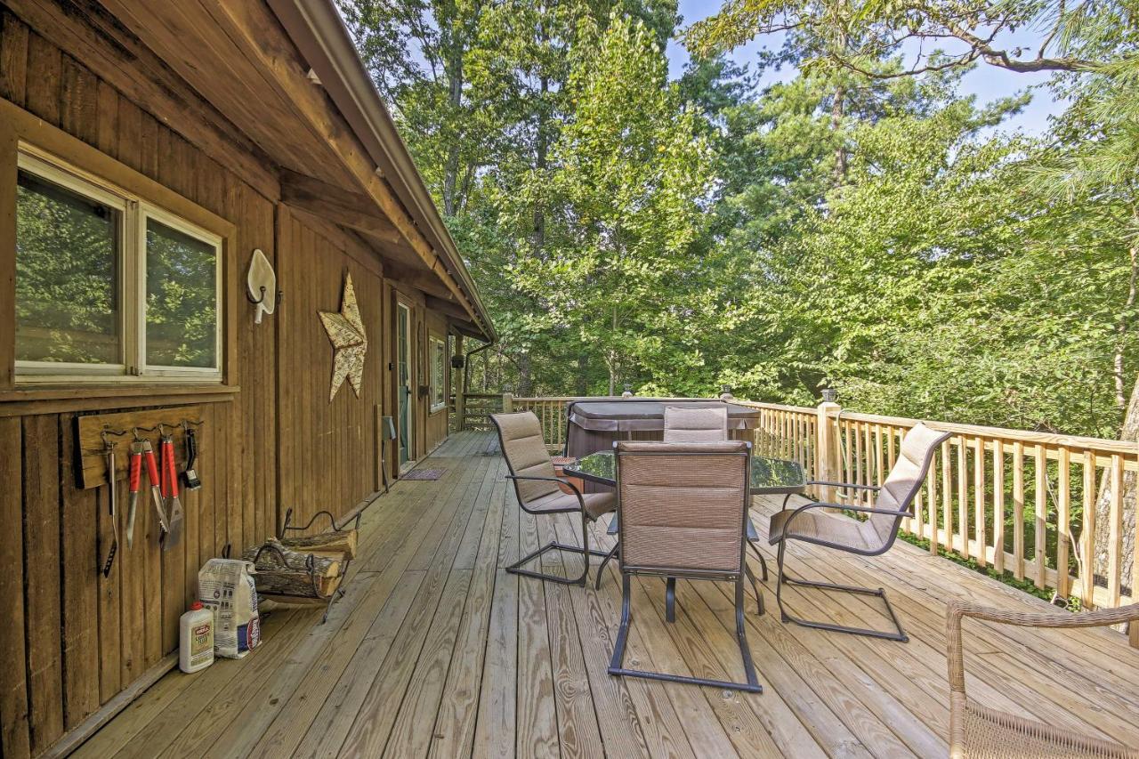 Secluded Stanardsville Cabin With 10 Acres And Hot Tub Kültér fotó