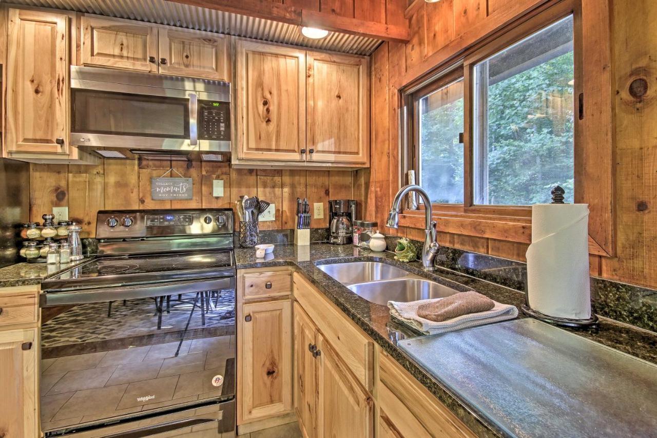 Secluded Stanardsville Cabin With 10 Acres And Hot Tub Kültér fotó